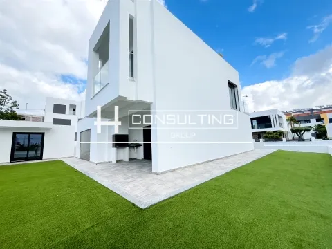 Moradia Isolada T4 DUPLEX