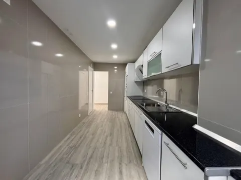 Apartamento T2, Lisboa, Mafra, Ericeira / Venda / 330000 / Ref. HI224BYE-23...