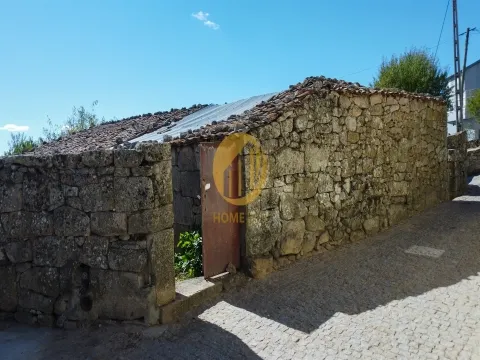 Steinhaus zur vollständigen Sanierung – Seixo de Ansiães