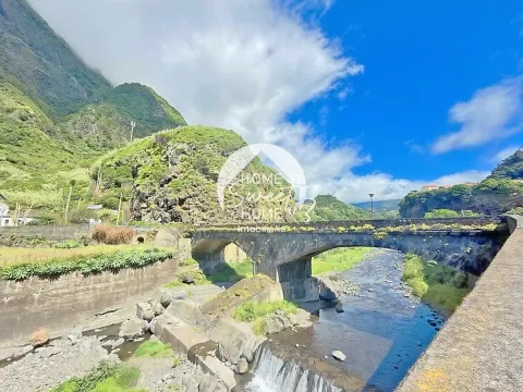 Terreno na Vila Pitoresca de São Vicente