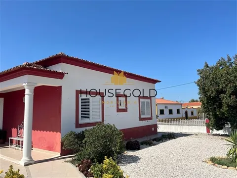Moradia T3 em Benfica do Ribatejo (BFR-315)