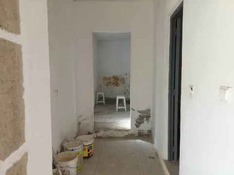 Detached house to restore T2