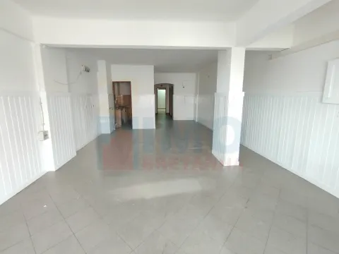 Loja / Café / Espaço Comercial - Rua Mateus Fernandes - Covilhã