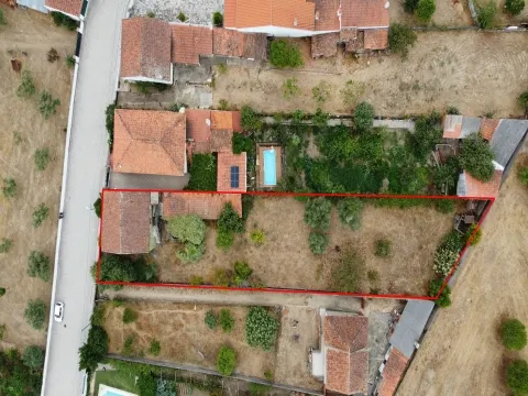 Moradia V6 c/ Quintal - Maxiais - 10 min de Castelo Branco