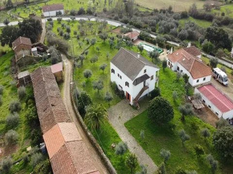 Casa Indipendente 4 Vani