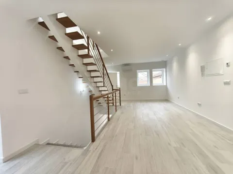  T2 Duplex Totalmente Remodelado - Centro de Anadia