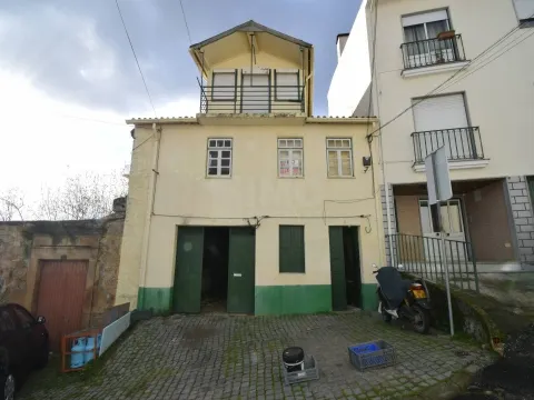 Detached house to restore T3