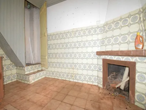 Detached house to restore T2