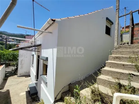 Moradia V3 - Cantar Galo - Periferia da Covilhã