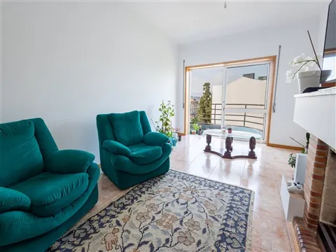 Apartamento T3 em Riba d´ Ave, Vila Nova de Famalicão