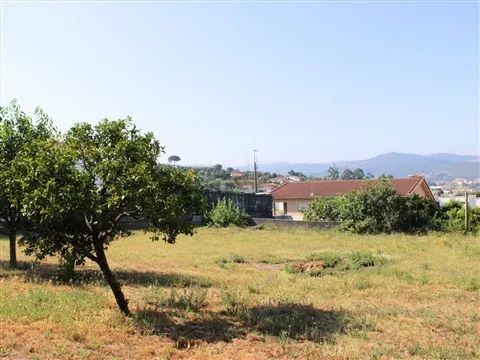 Terreno para Construção com 3.339 m2 em Infias, Vizela 