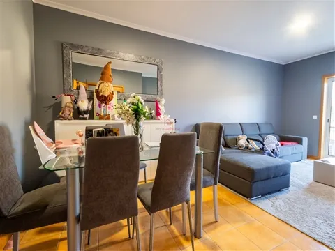 Apartamento T2 em São Salvador do Campo, Santo Tirso