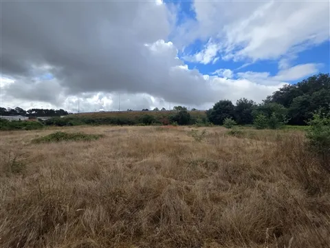 Terreno para Construção com 1.820m2 em Ferreira, Paços de Ferreira