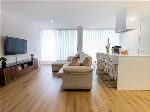 Apartamento T2+1 em Vila das Aves, Santo Tirso