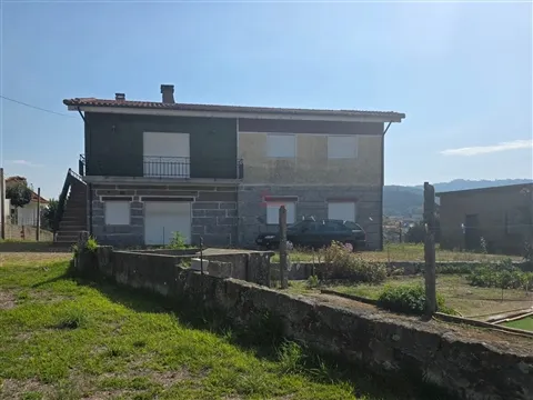 Maison 4 Chambre(s)