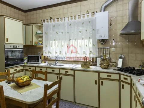 Moradia T3 em Codessos, Paços de Ferreira