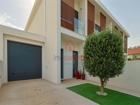 Casa a schiera 4 Vani