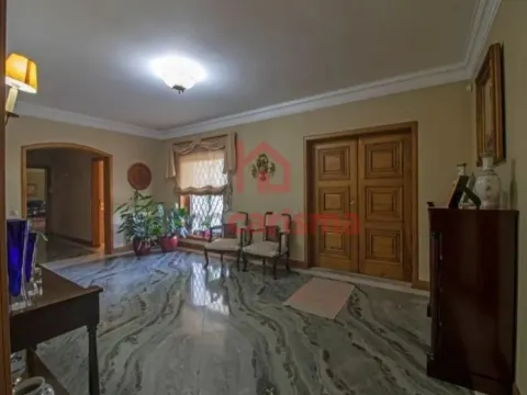 Moradia T4 de Luxo com Piscina Interior Aquecida em Vila das Aves, Santo Tirso