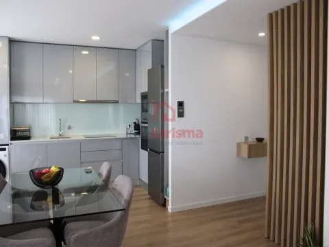 Apartamento T2 em Rebordões, Santo Tirso