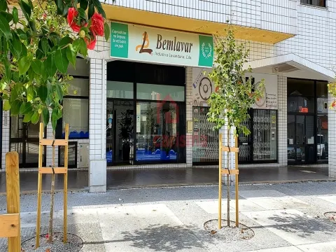 Trespasse de Lavandaria com 170m2 em Santo Tirso 