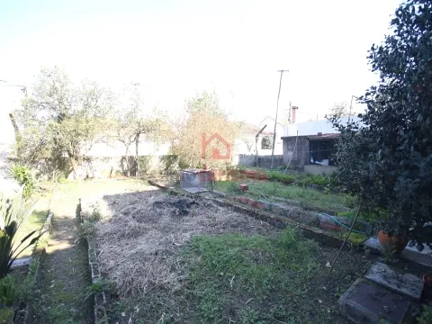 3+1 Bedroom House in Vila das Aves, Santo Tirso