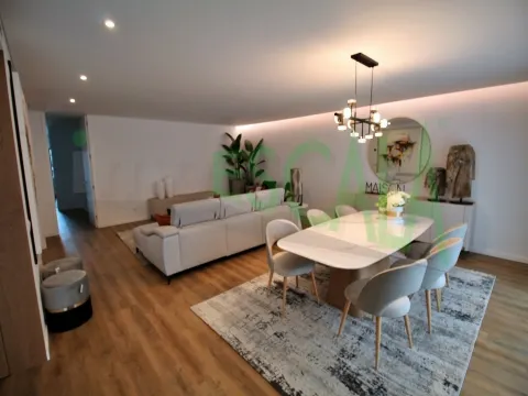 Apartamento T3 c/ Terraço