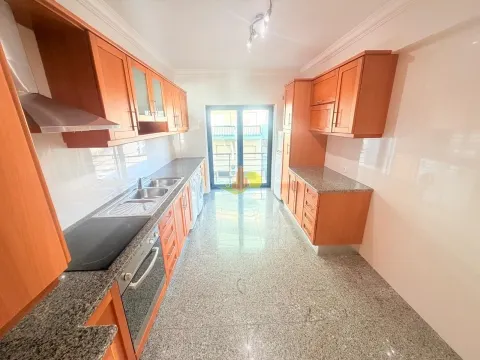 2-bedroom apartment in Tamargueira! First line to the sea!