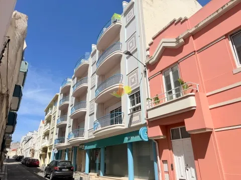 3-Zimmer-Maisonette-Wohnung – Avenida und Casino!