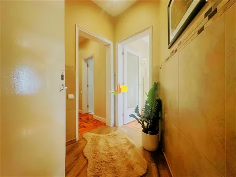 Piso de 3 dormitorios con garaje - ¡En el centro de la ciudad!