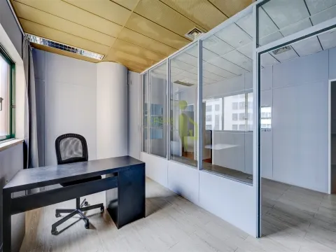 Escritorio para arendamento em Algés
