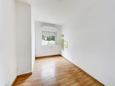 Apartamento T1 em Rio de Mouro