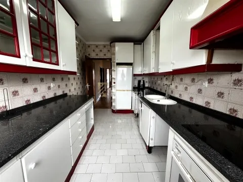 Wohnung 3+1/2 Schlafzimmer