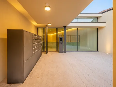 2-bedr. apartment for rent in historic Gaia, with pool, spa and panoramic views