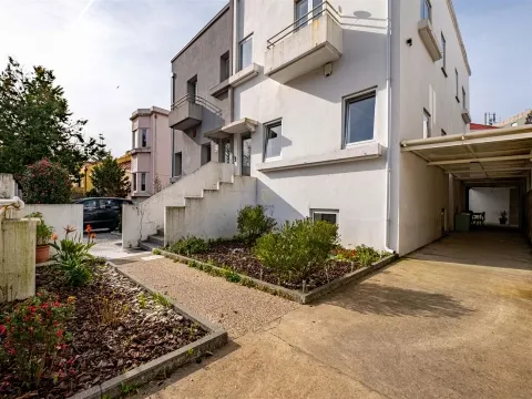 Vivienda >=10 habitaciones