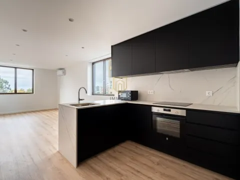 Apartamento T1 com varanda na Asprela, Porto, para arrendar