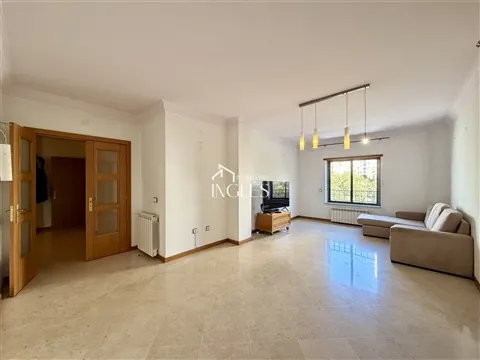 Apartamento T3 Lugar Garagem - Santarém