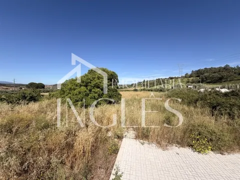 Lote terreno de 1.441m² com poço 