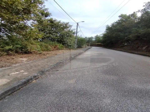 🏡 Terreno para Construção de Moradia Individual – 688 m² | Santa Lucrécia de Algeriz, Braga