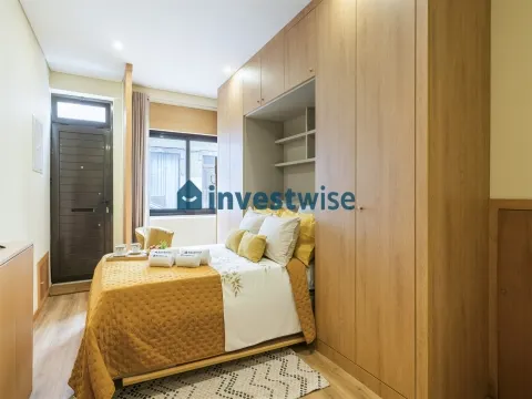 Modern Furnished Studio With Airbnb Licence