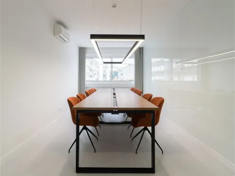 Escritório C/ Terraço em Localização Prime da Baixa Portuense - Rua de Sá da Bandeira