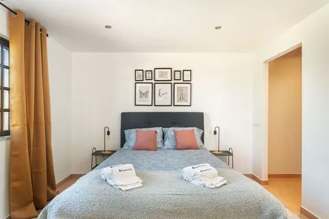 Flat T4