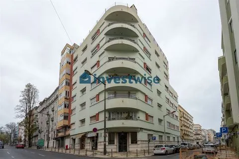 7 Bedroom Unit With Financial Track Record On The Rental Market In Avenida Almirante Reis
