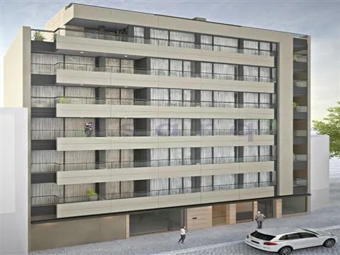 Loja para Restauração ou Comércio/Serviços, em edifício NOVO no centro da Maia