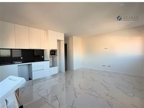 Andar moradia novo T2 em Perafita com arrumos