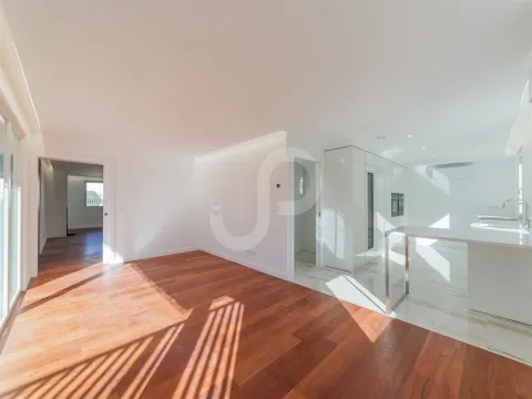 3-Bedroom Villa – Coastal Elegance in Leça da Palmeira