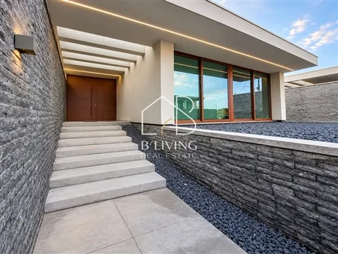 Moradia T3 NOVA com piscina em Braga