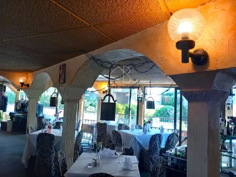 Prédio comercial à venda em Costa, Guimarães