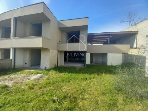 ÚLTIMA MORADIA T3 DISPONÍVEL | CONDOMÍNIO FECHADO | GOLÃES – FAFE