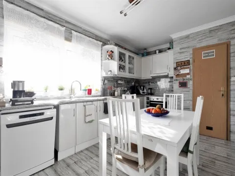 T-3 Duplex em Paredes