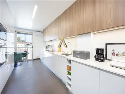 Apartamento T4 | Luxo | Centro Leiria